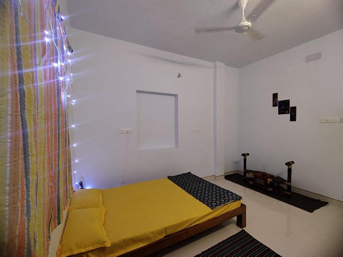 Funk Monk Hostel Ауровиль Экстерьер фото