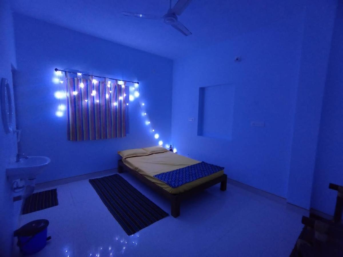 Funk Monk Hostel Ауровиль Экстерьер фото