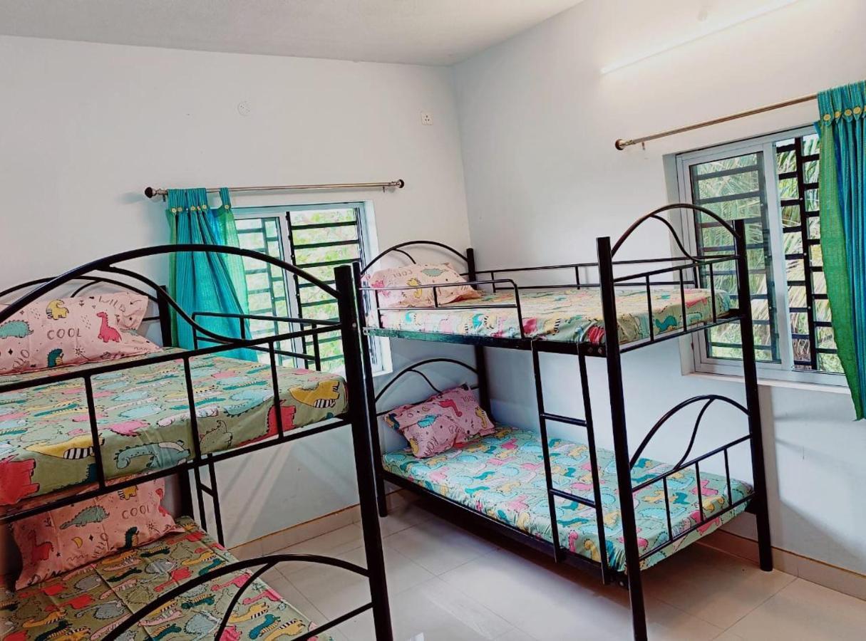 Funk Monk Hostel Ауровиль Экстерьер фото